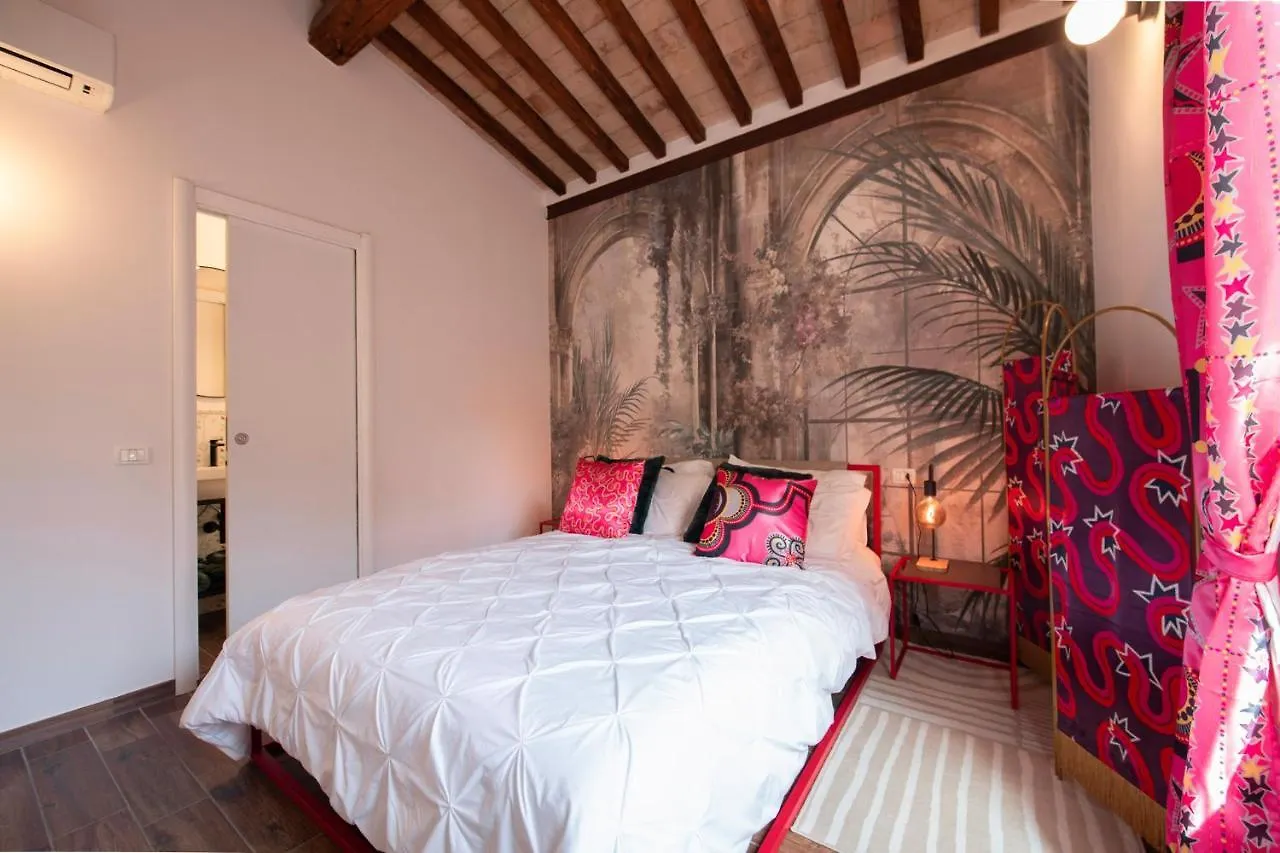 The Secret Nest In San Gimignano Διαμέρισμα 0*,  Ιταλία